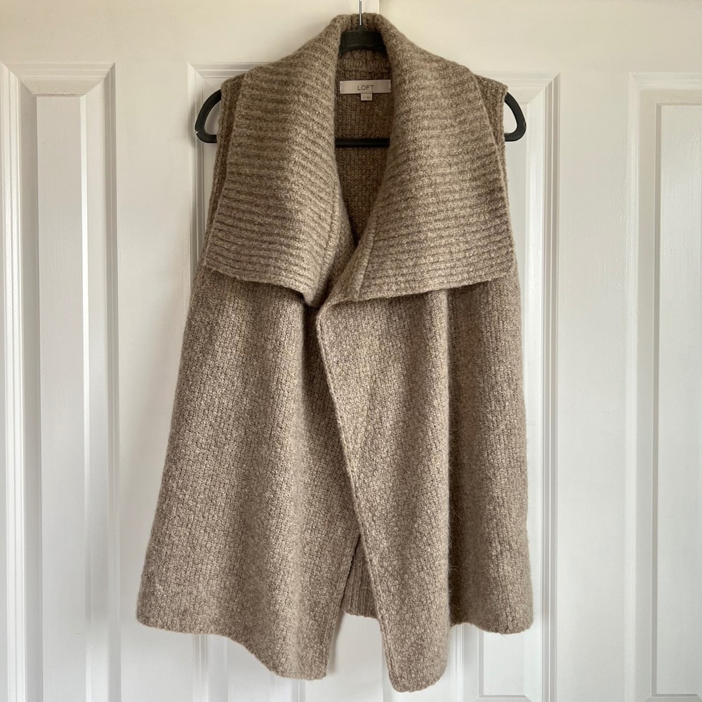 Loft Oatmeal Minimalist Quiet Luxury Cozy Wool Alpaca Blend Sweater Vest Size S
